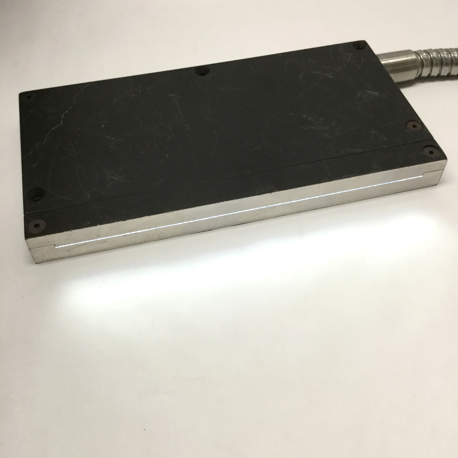 Machine Vision Fiber Optic Line Scan Light Guide 6" Slit, 24" Long Cable