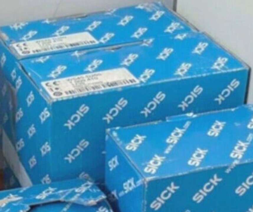 1PC BRAND NEW SICK FLOWSIC500 FLOWSIC500 Free Shipping