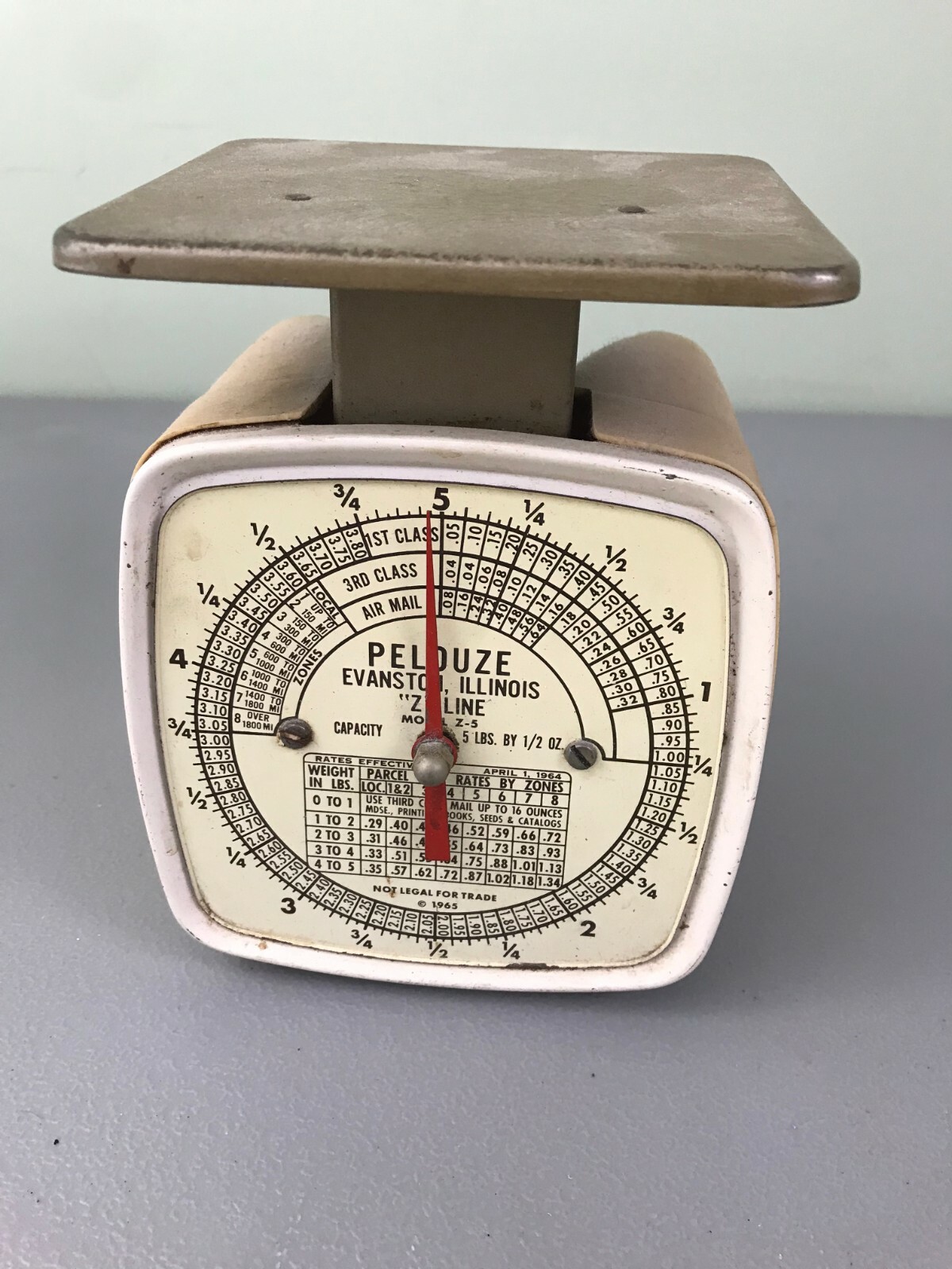Vintage 1965 Pelouze Z Line Model Z-5 5 Lb. Scale