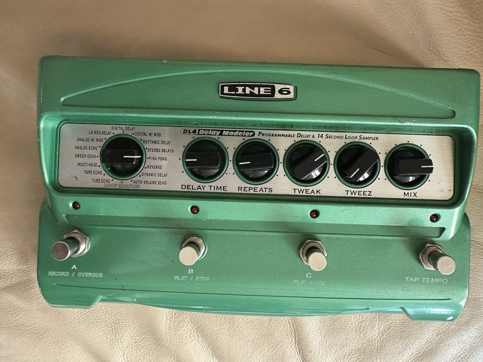 Line 6 DL4 Stompbox Delay Modeler Guitar Effects Pedal