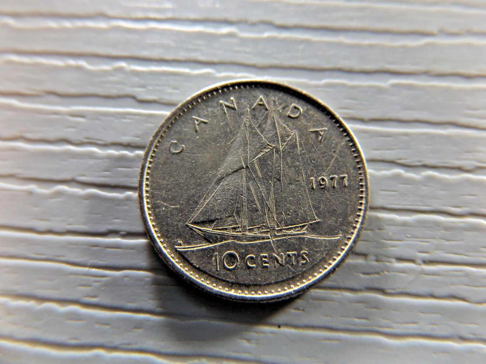 CANADA 1977 10 Cents