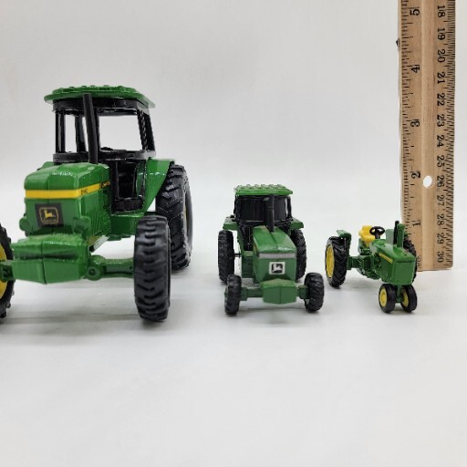 John Deer ERTL Tractors 3140 2510 3 Sizes