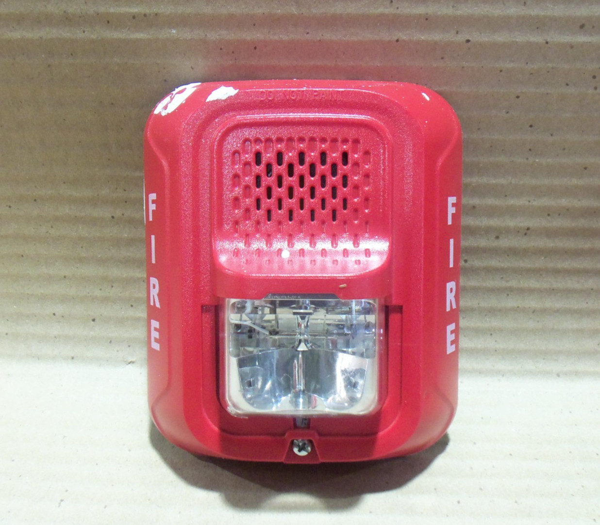 SYSTEM SENSOR P2RL INDOOR WALL AUDIBLE SPEAKER HORN & VISUAL STROBE FIRE ALARM