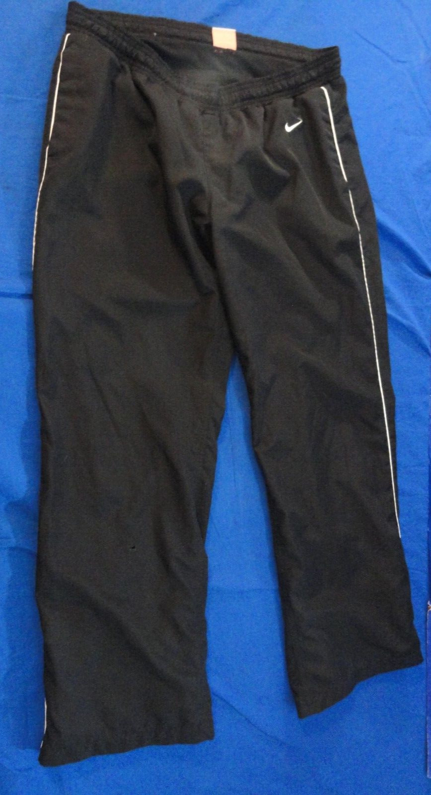 NIKE THE ATHLETIC DEPT WOMEN'S CAPRI FITNESS YOGA BLACK SWEATS PANTS M