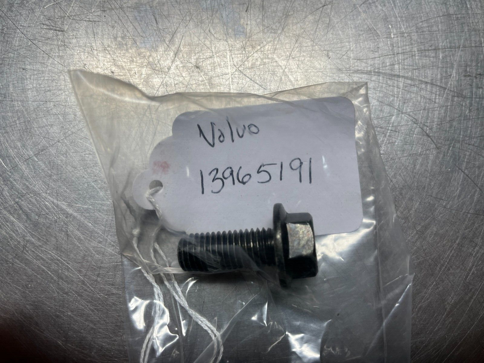 13965191  GENUINE OEM  Volvo  FLANGE SCREW  QTY of 2  Ingersoll Rand  1396-5191