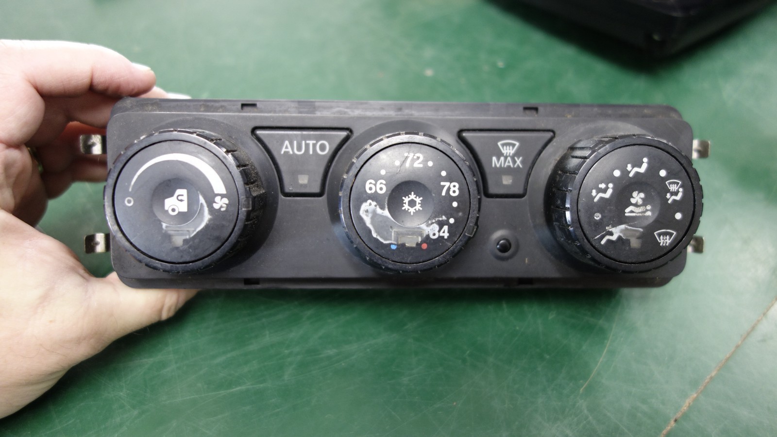 ✅ 2022 KENWORTH T680 CLIMATE TEMPERATURE CONTROL F21-1028-13B1 R OEM ✅