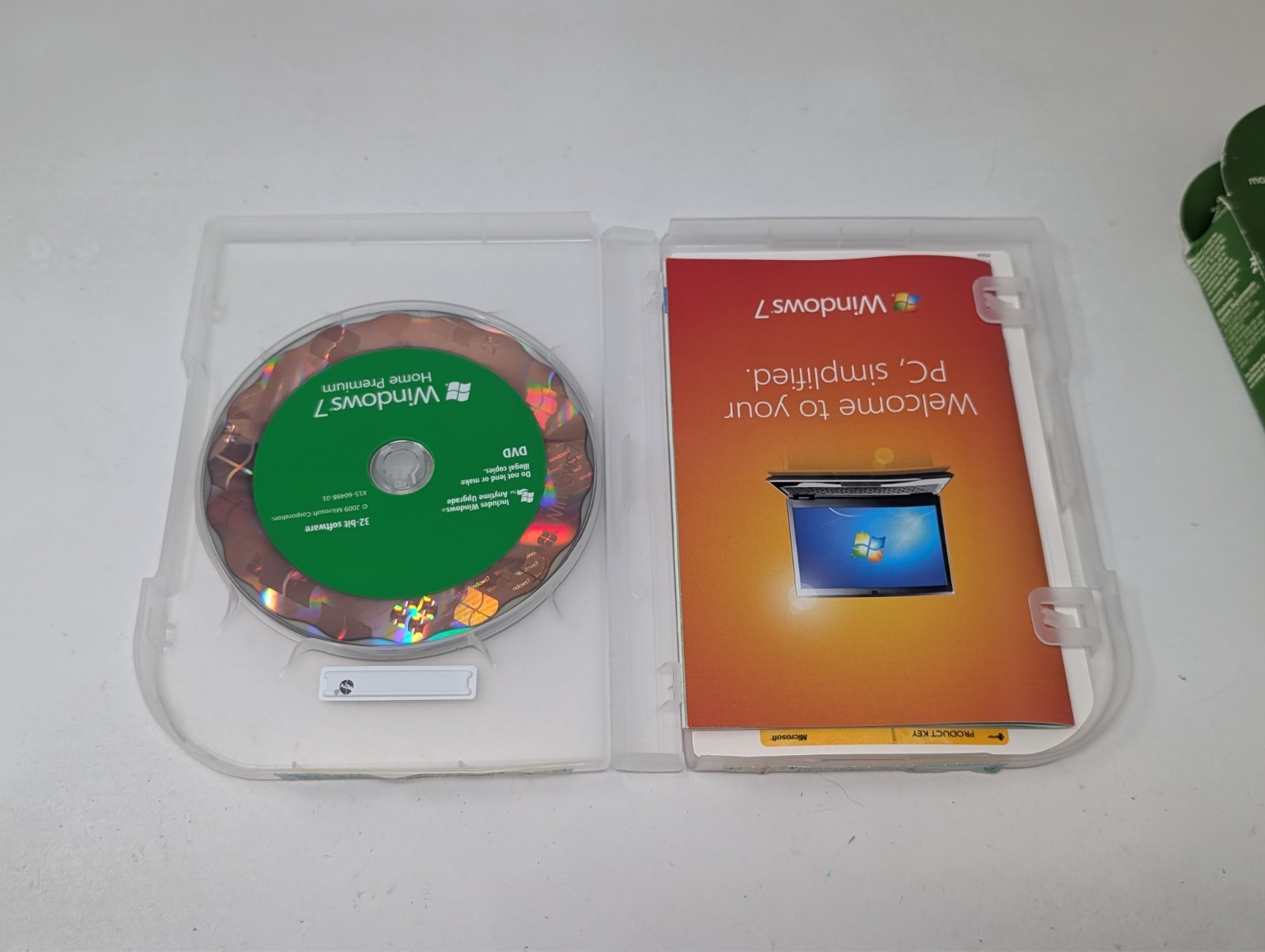 Microsoft Windows 7 Home Premium 32 Bit & 64 Bit DVDs Complete