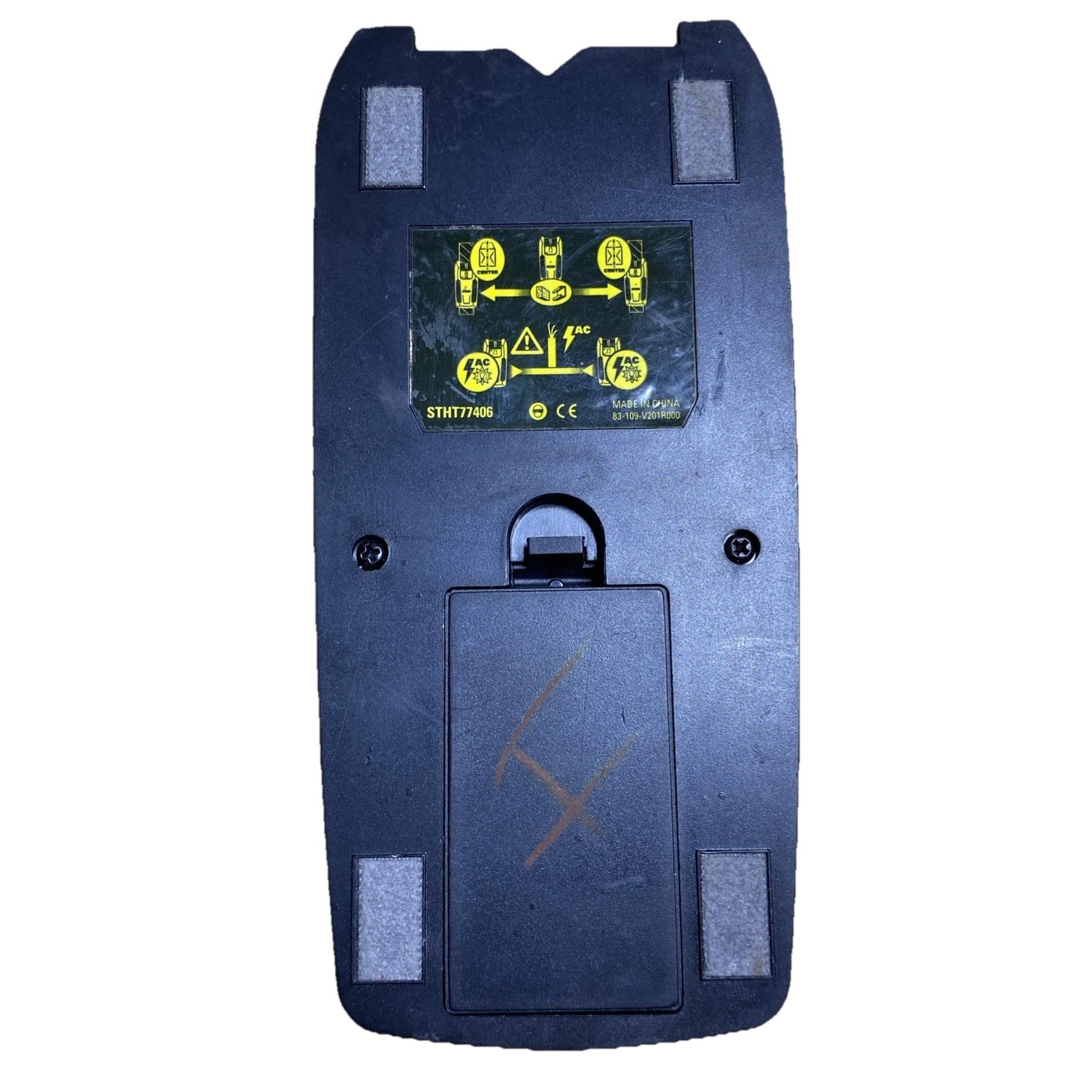 Stanley STHT77406 handheld Stud Sensor/AC Detector Ylw Backlit Digital Display