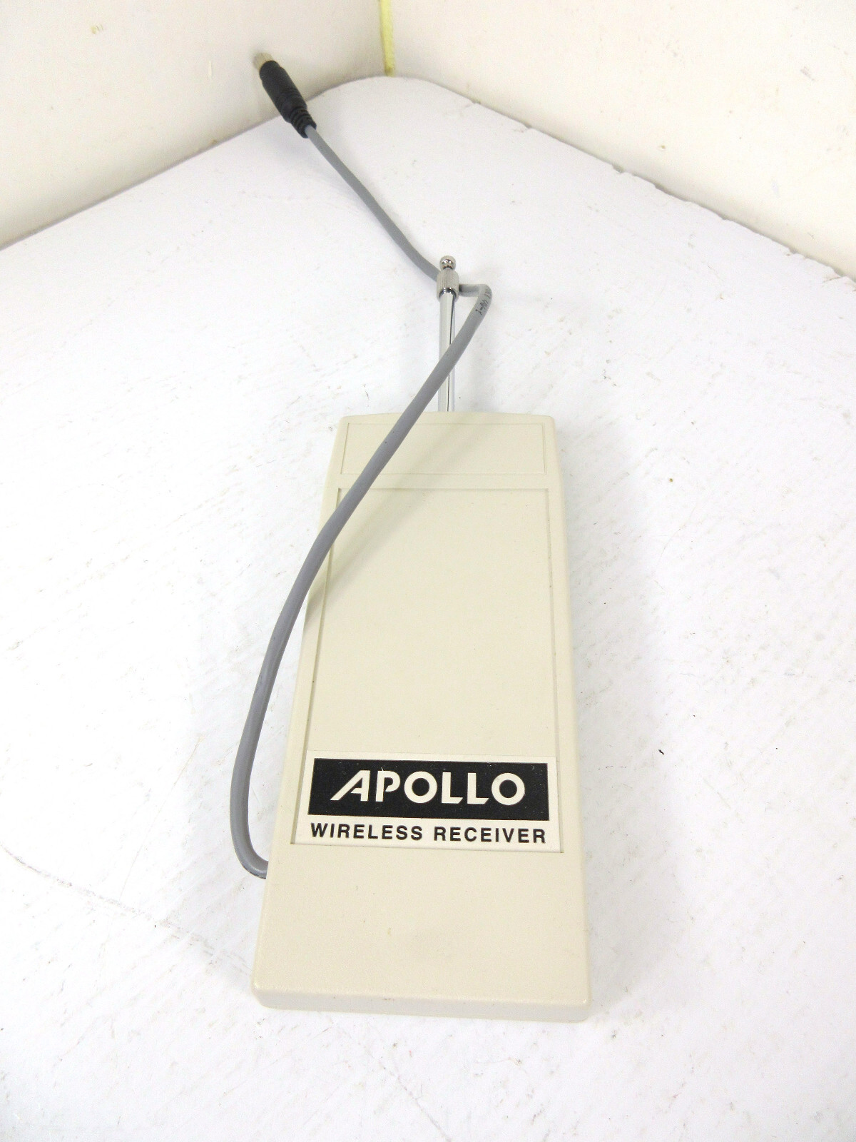 Apollo VISION Q3 Audio Visual Projector Presentation System Screen IMT-16.7 Lot
