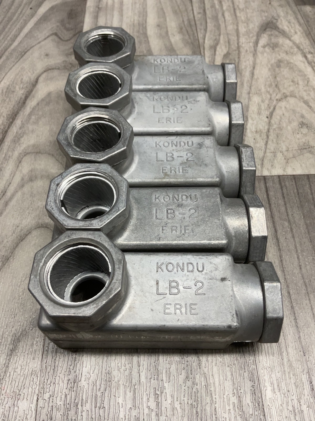 KONDU LB-2 Conduit Body Steel *Lot of 5* #4005B92PR3SI