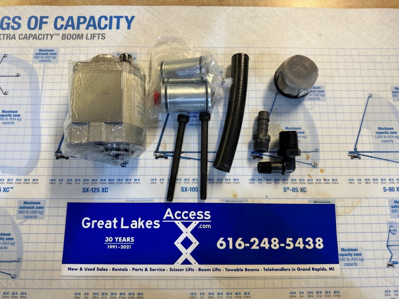 New OEM HAULOTTE 3.15 CC PUMP ASSEMBLY KIT  5533A 55XA 4527A 3522A 4001231890