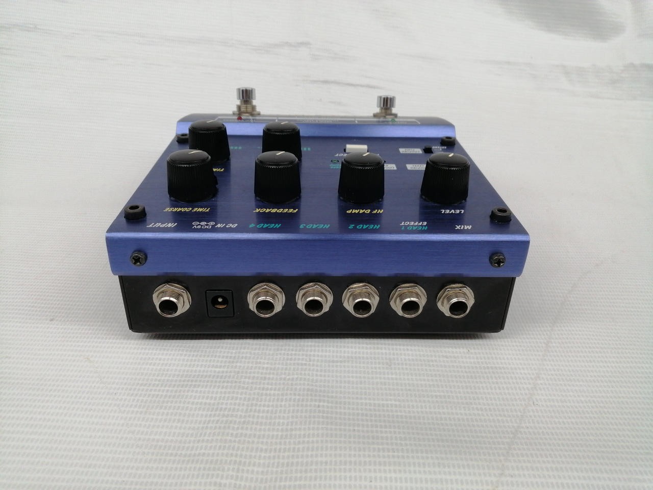 AKAI Model: HEAD RUSH E2