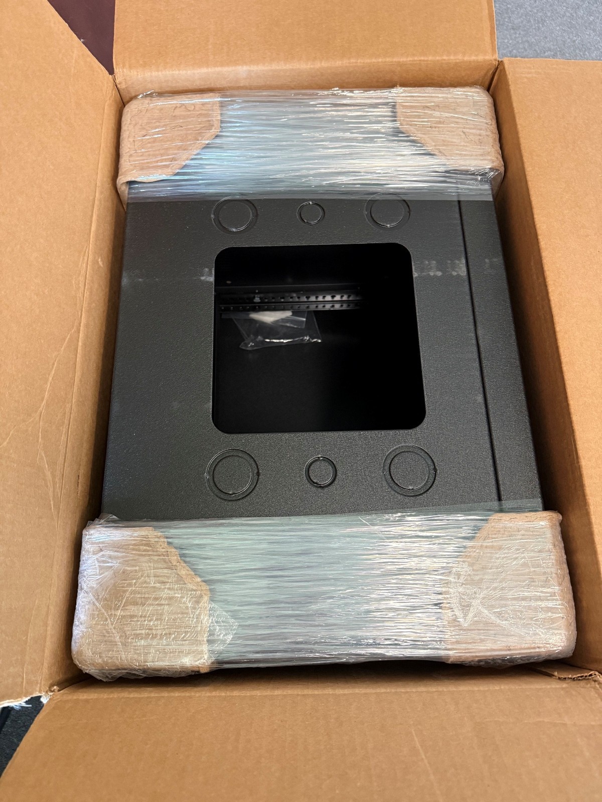 Middle Atlantic SBX-7 7SP Wall Mount Rack