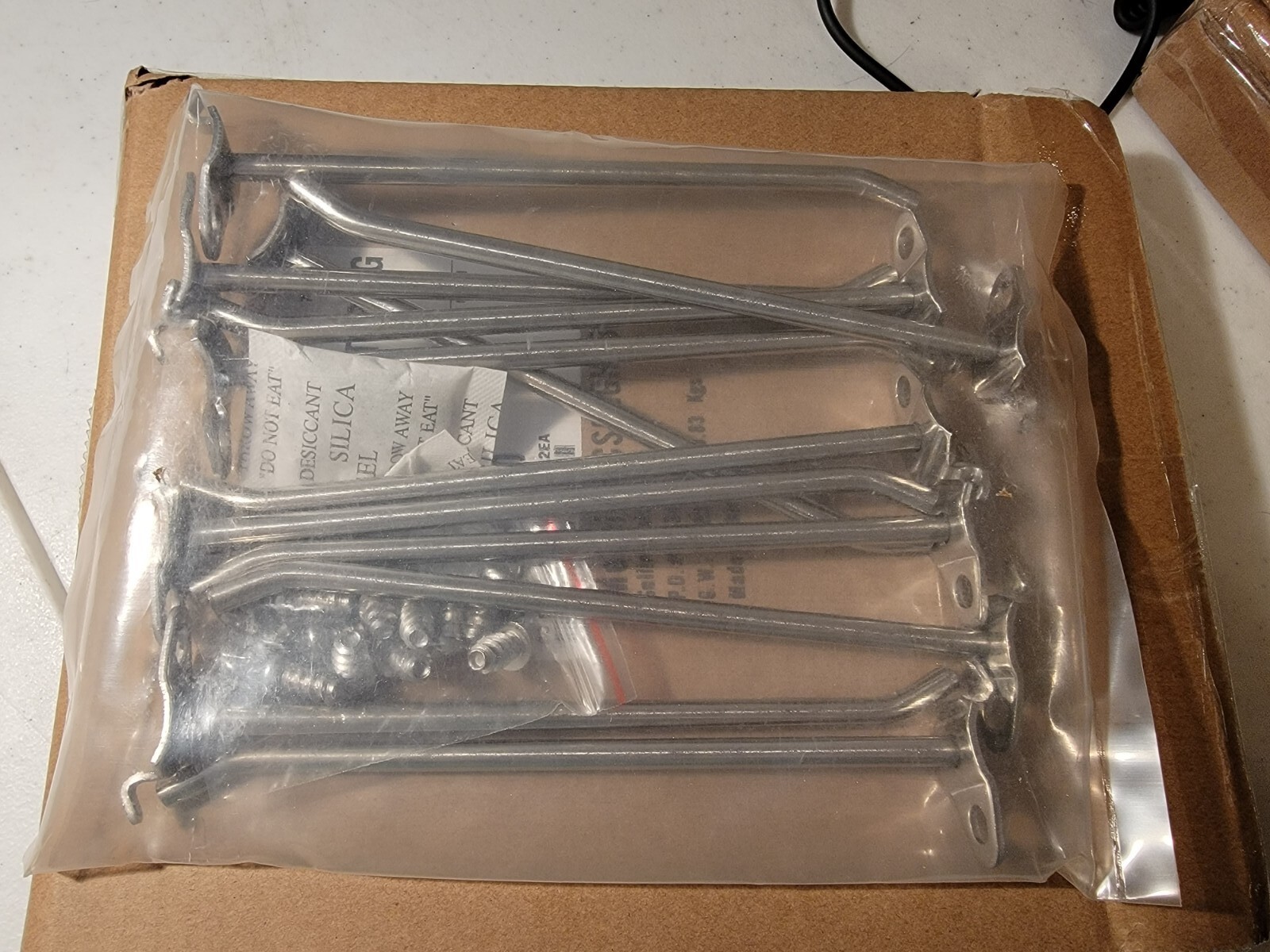 6" Cambro Peg Hook Set/12
