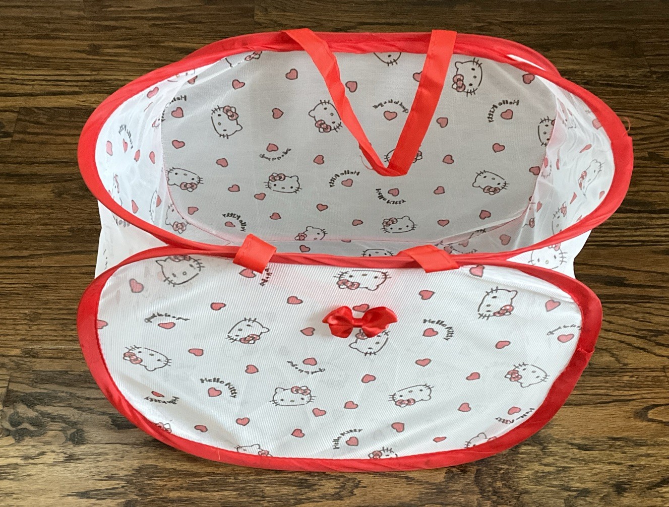 Hello Kitty Foldable storage basket/hamper
