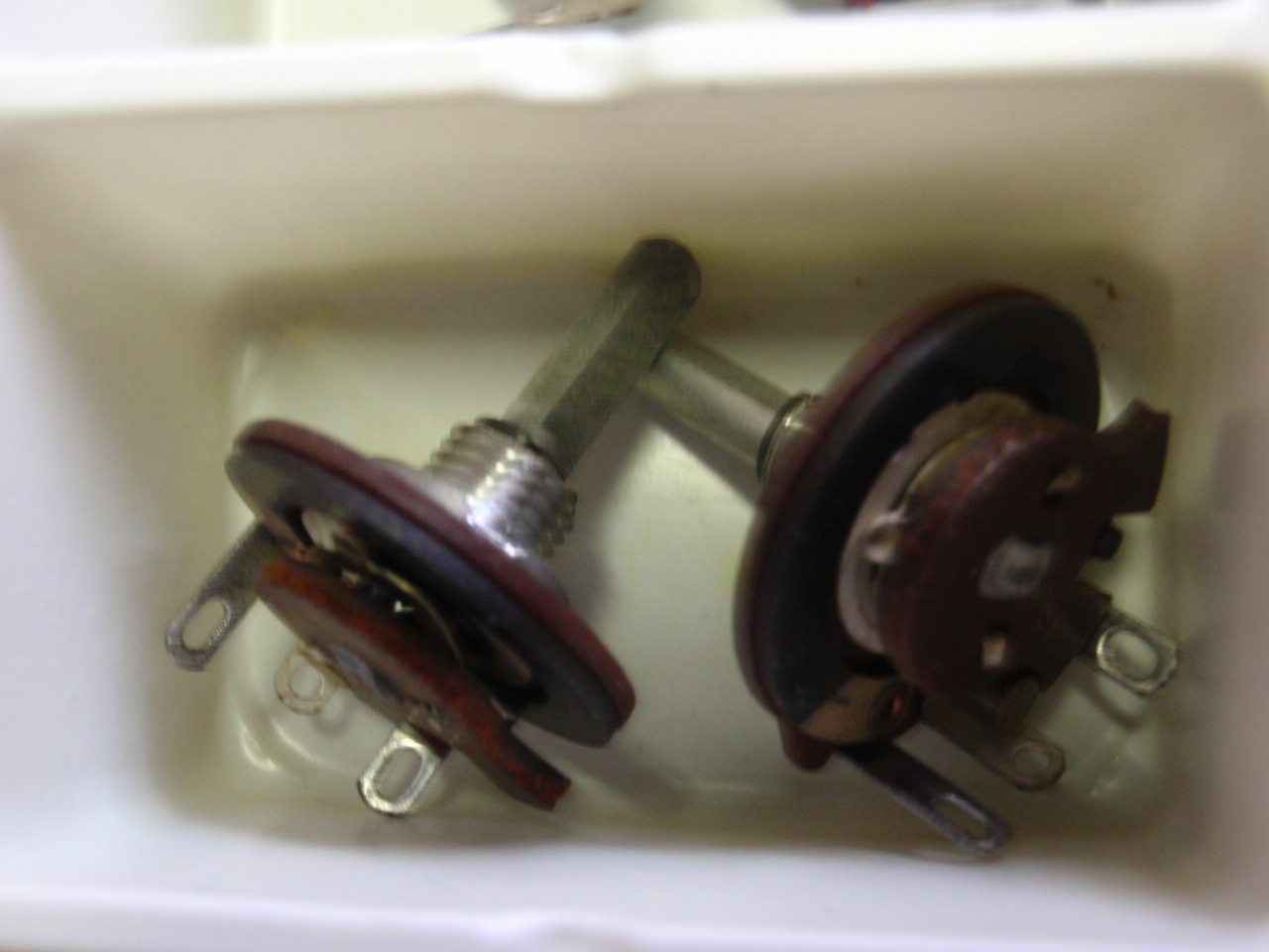 6x POTI 25K Ohm with MONO by *PREH METAL AXLE flattened 4mm weight = 6mm 24271