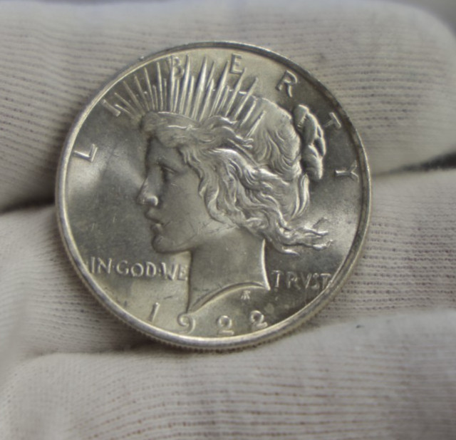 1922 US Peace Silver Dollar $1 Nice Unc