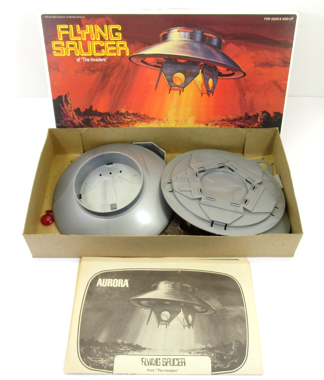 Aurora Flying Saucer of The Invaders TV Show Model Kit Complete in Box Vtg 1975