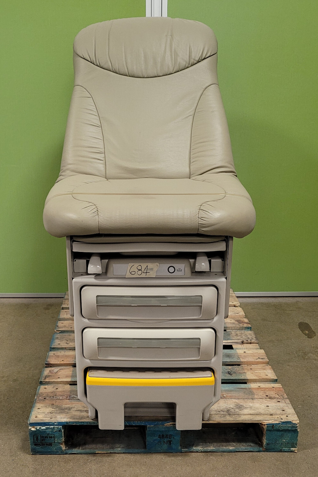 Midmark 604 Exam Table