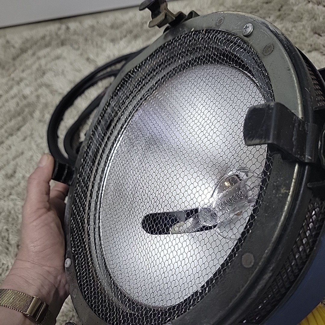 ARRI ARRILITE 1000W Open-Face Good condition.
