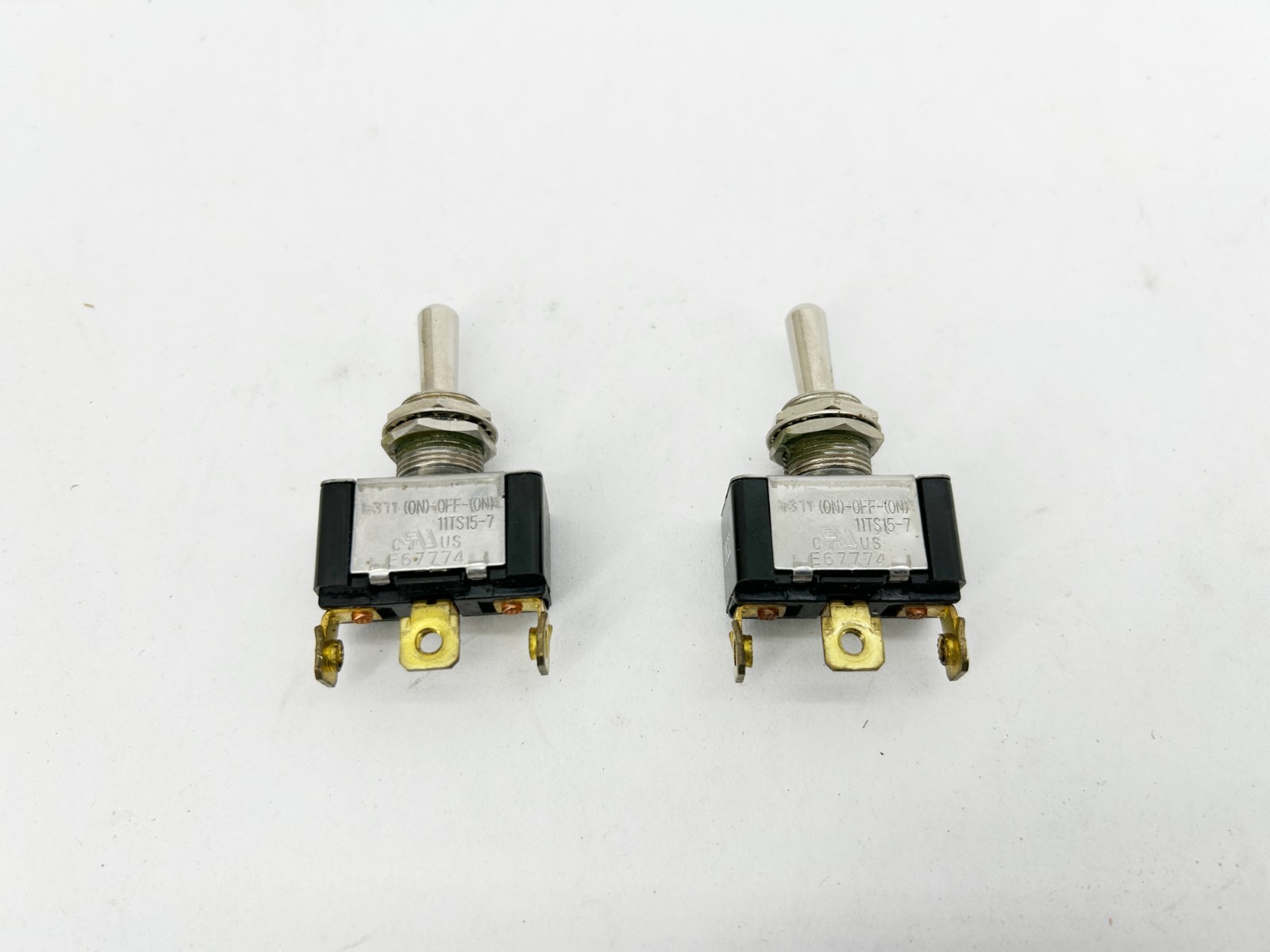 Lot of 2 New Honeywell 11TS15-7 Toggles 125-250VAC 20A (On)-Off-(On) - No Box