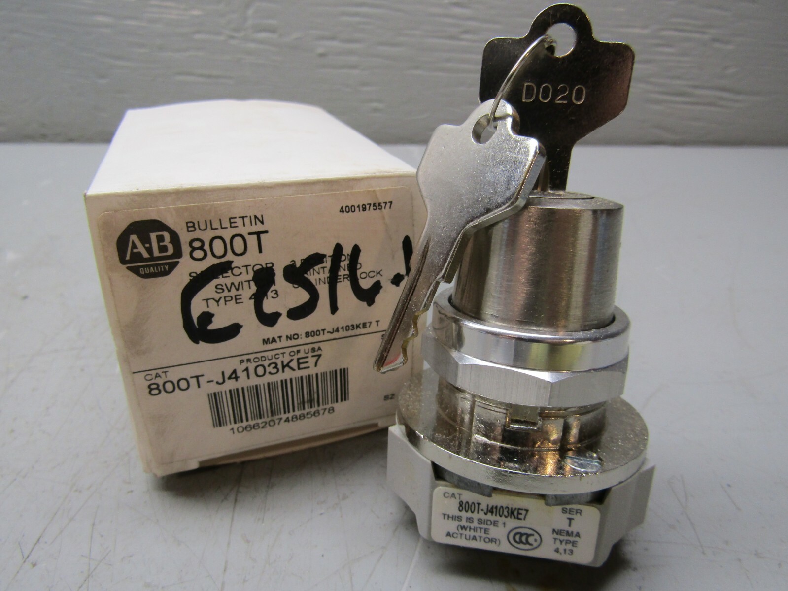 Allen Bradley 800T-J4103KE7 Keyed Selector Switch 3 Pos. Ser. T