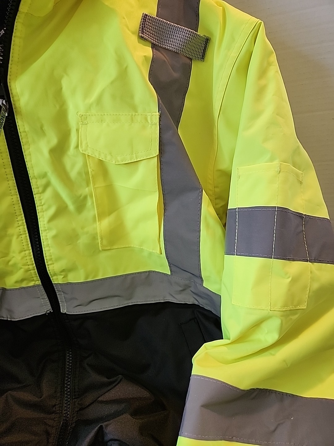 Tenacious Work Gear Glowear 8377 Reflective Jacket Size XLarge Ergodyne New!