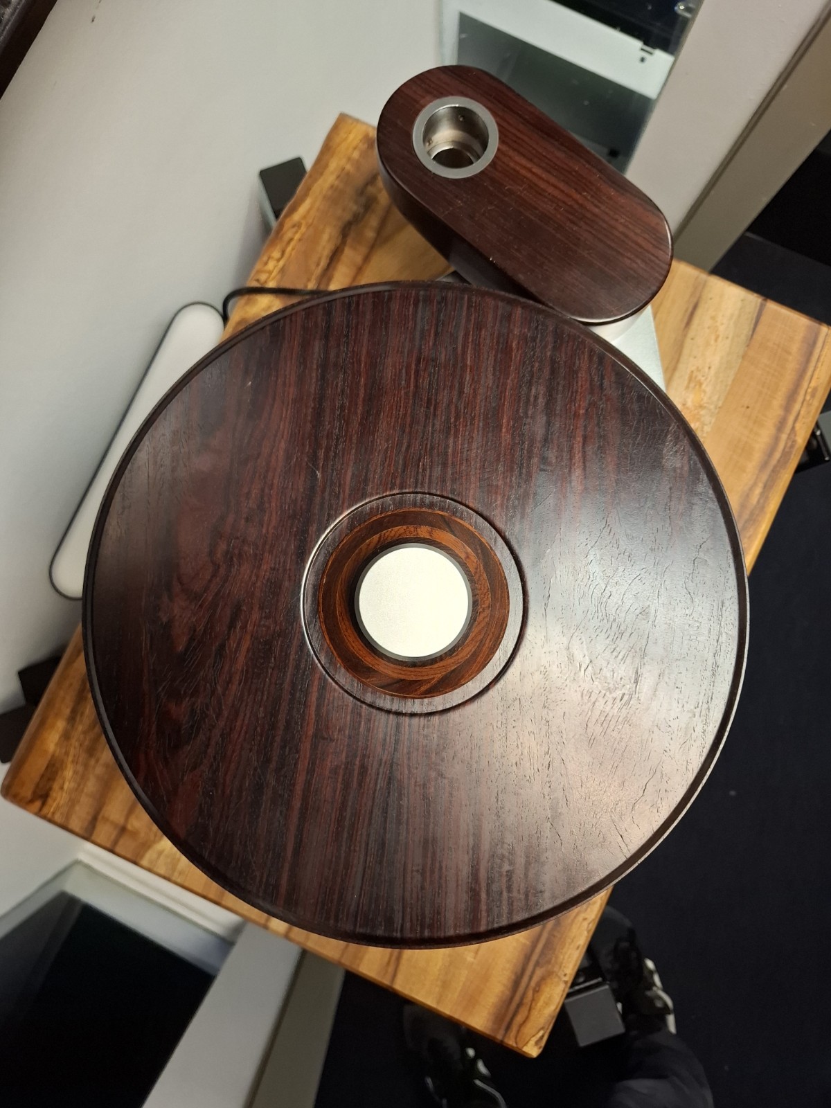 Teres Certus 450 Direct Drive Turntable Cocobolo 200 Pounds