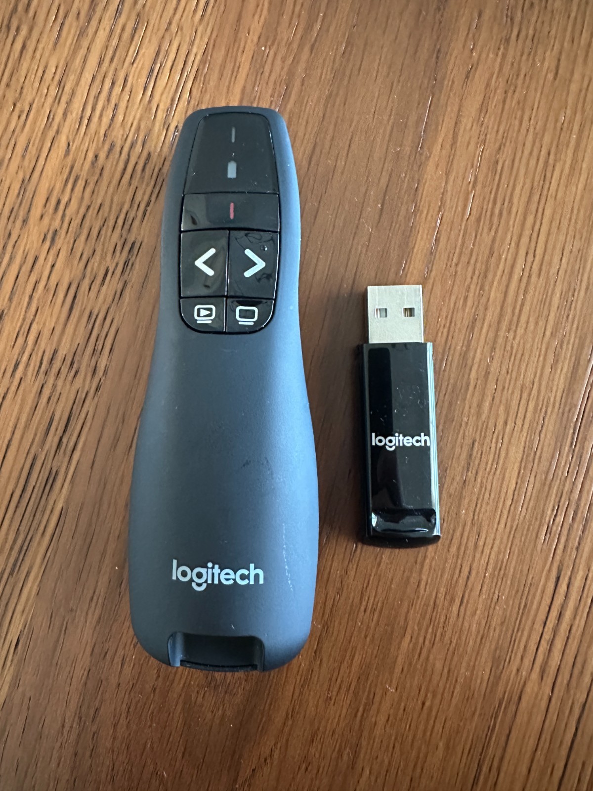 Logitech Wireless Presenter R400 USB A PowerPoint Clicker with Laser