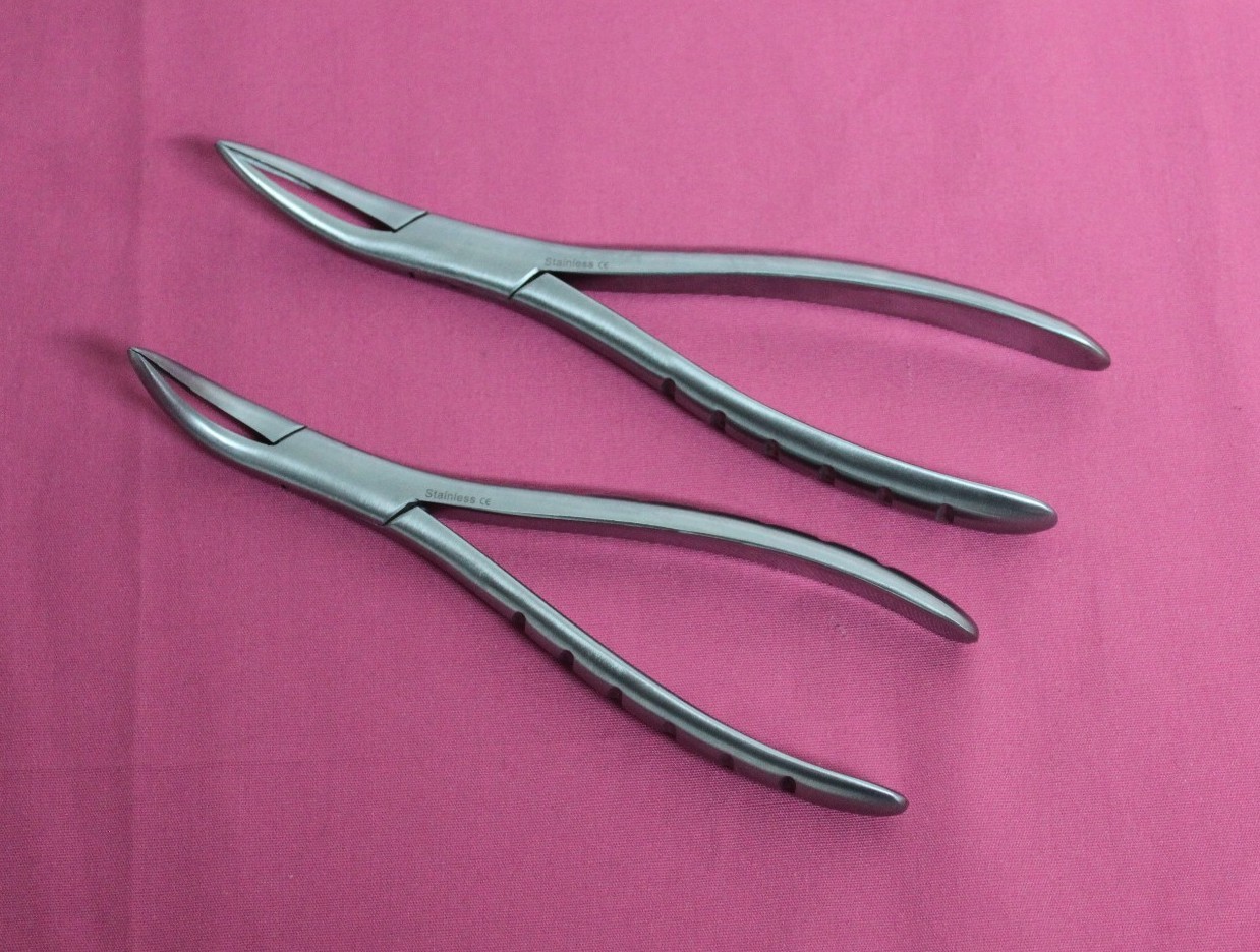 2 Extracting Forceps  Root Lower & Upper Dental Extraction Surgery  #301 & #300
