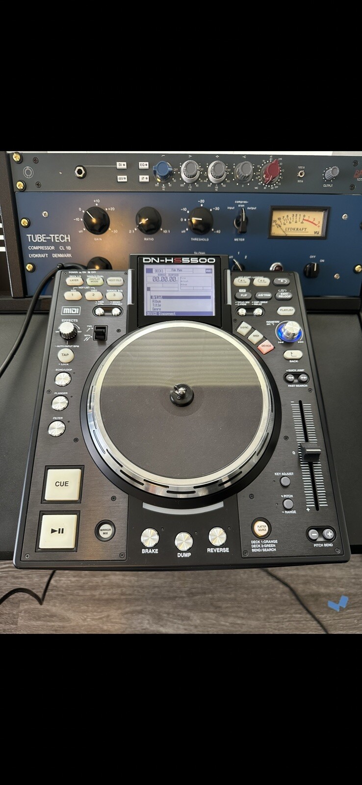 Denon DN-HS5500 2 deck in 1 Turntable Media Player Controller MIDI Controller