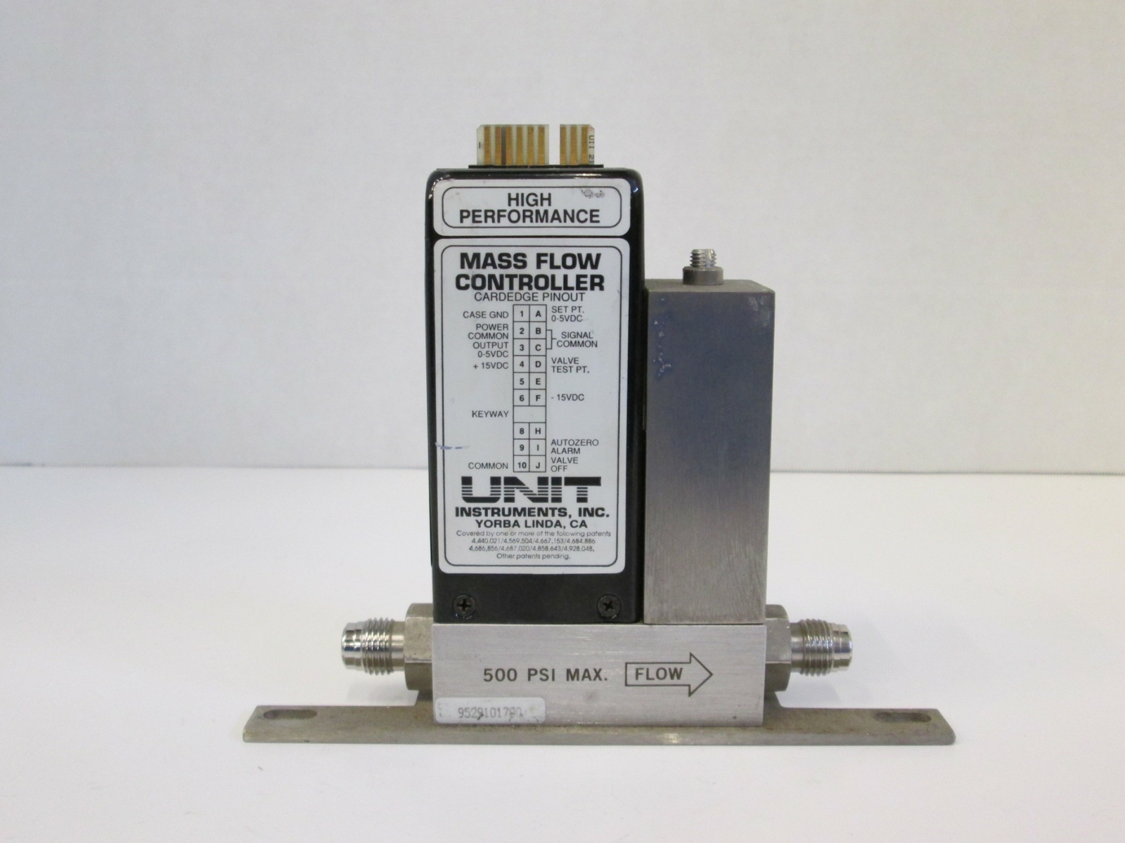 Unit UFC-1100A Mass Flow Controller MFC, O2, 10 SLPM, 1/4" Male