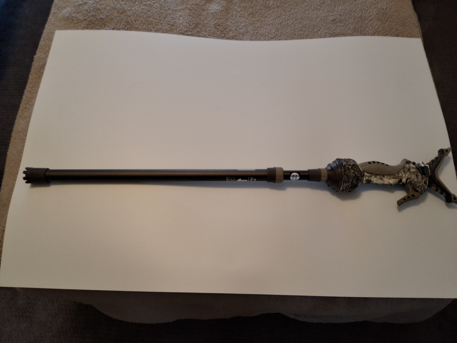 Primos Trigger Stick Gen 3. Plus Primos 2 Panal Stake Out Blind. Goes Together