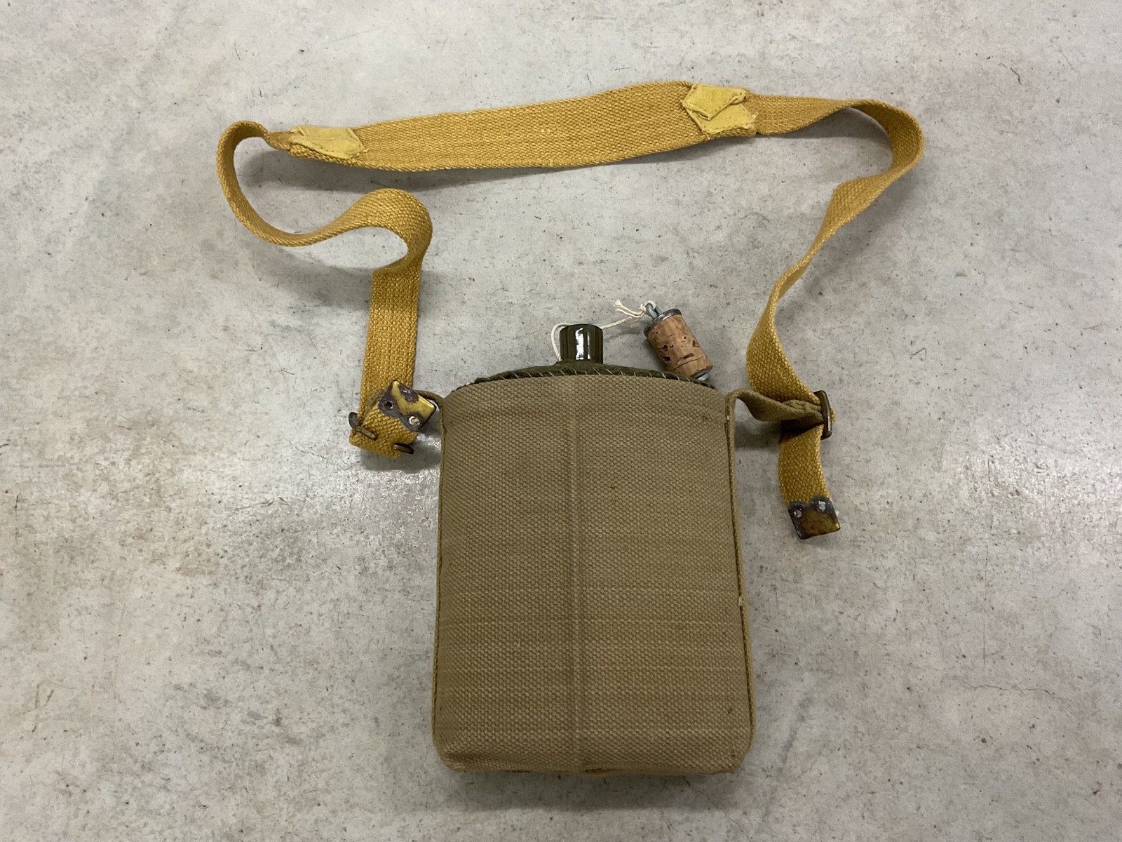 WW2 BRITISH ARMY Water Canteen Flask w Cork Stopper/Wool Cover