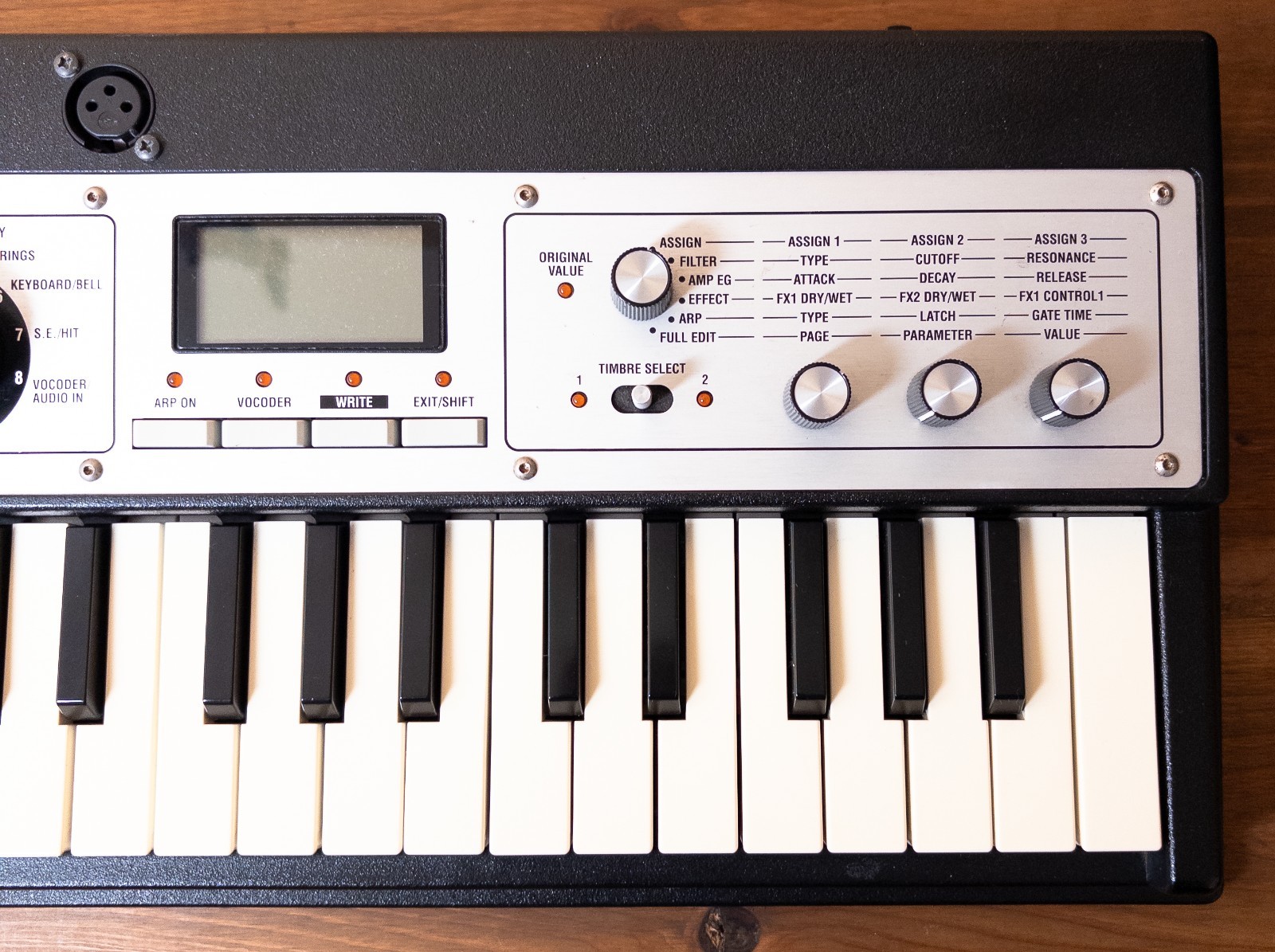 Korg microKORG XL Synthesizer w/ Adapter Tested Working Cleaned No Mic