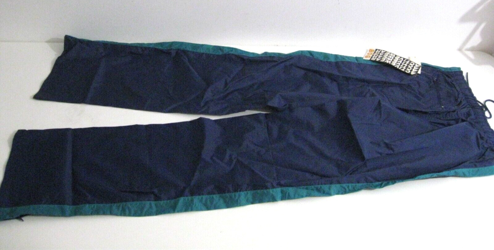 VINTAGE 80S BOG ACTIVEWEAR USA NYLON TROUSERS MENS SIZE L BNWT