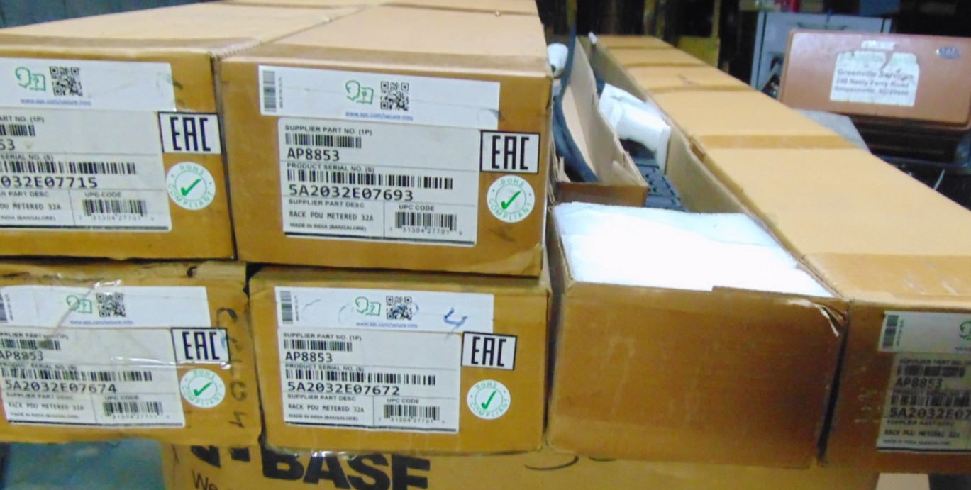 1 APC AP8853 Metered Rack 2G PDU 32A 230V 36xC13 6xC19 Power Distribution Unit