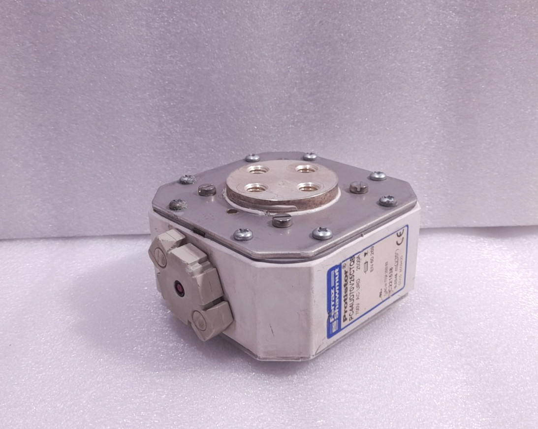 FERRAZ SHAWMUT PC44UD70V25CTQB PROTISTOR 700 AC URD 2500A