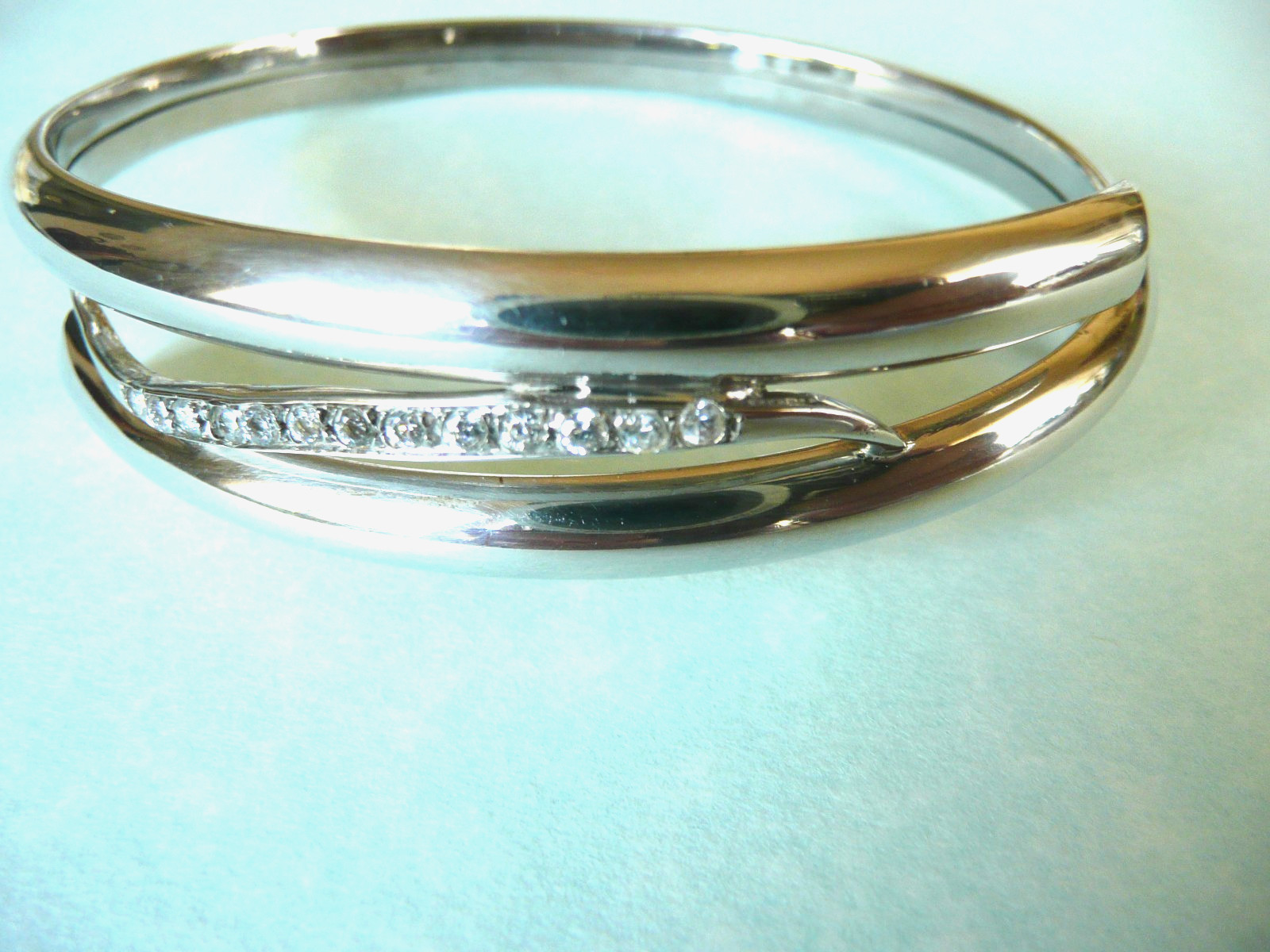 STENLESS STEEL CRYSTAL BANGLE COCKTAIL BRACELET
