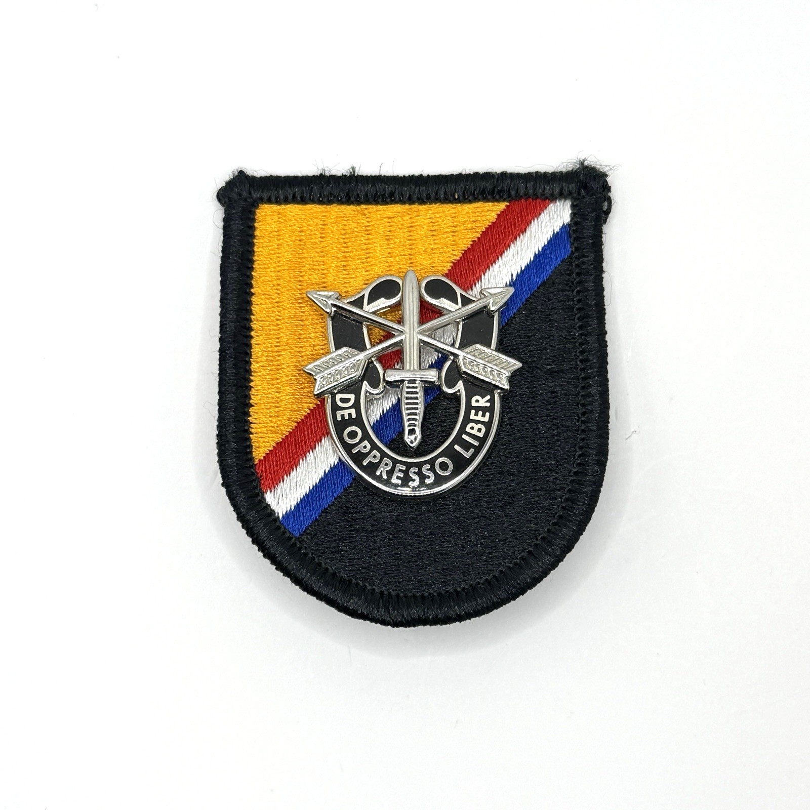 U.S. Special Operations Command SOCOM Green Beret Flash w/ Special Forces Pin