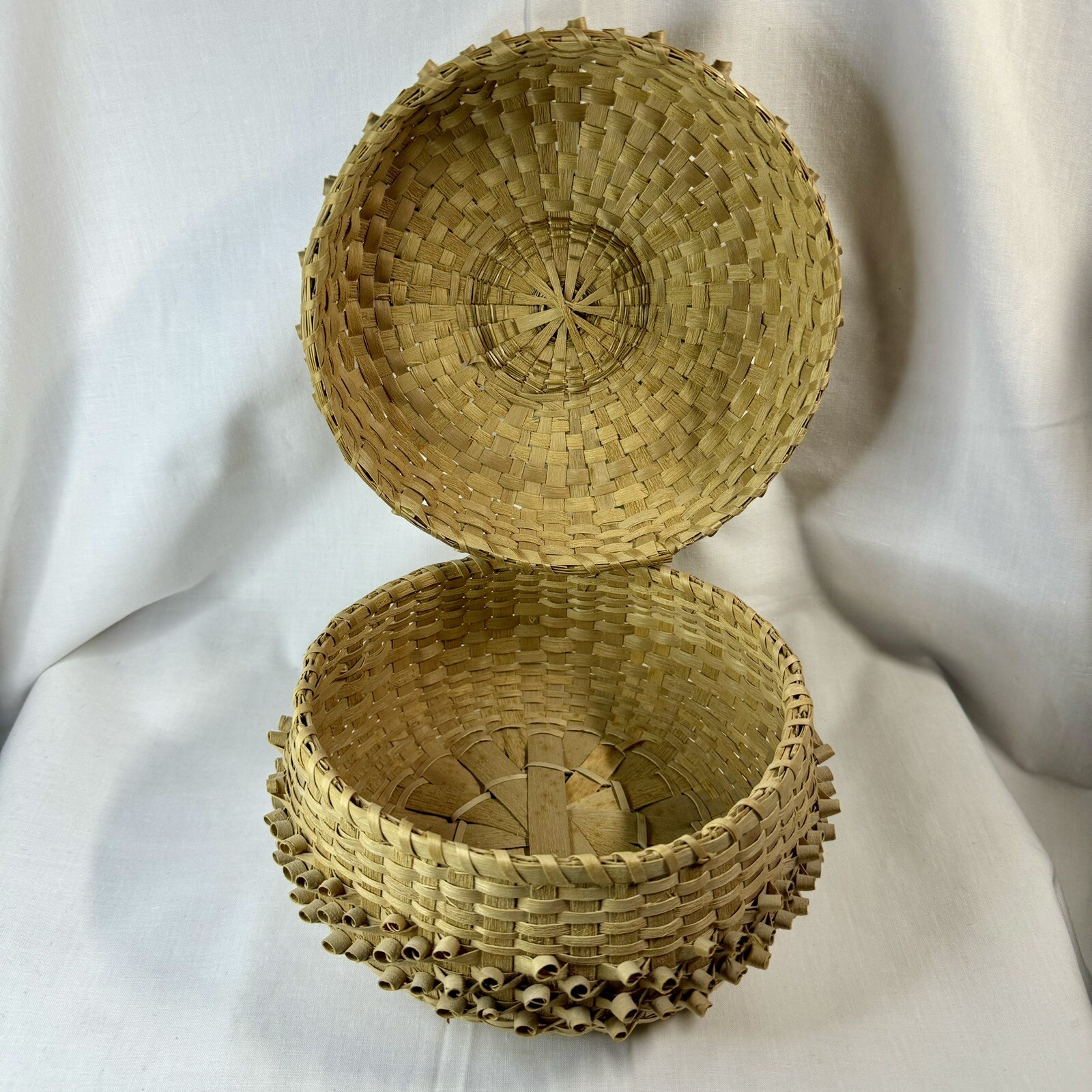 Handmade Vintage Porcupine Coil Curl Basket Native Indian Reed Lidded Weave