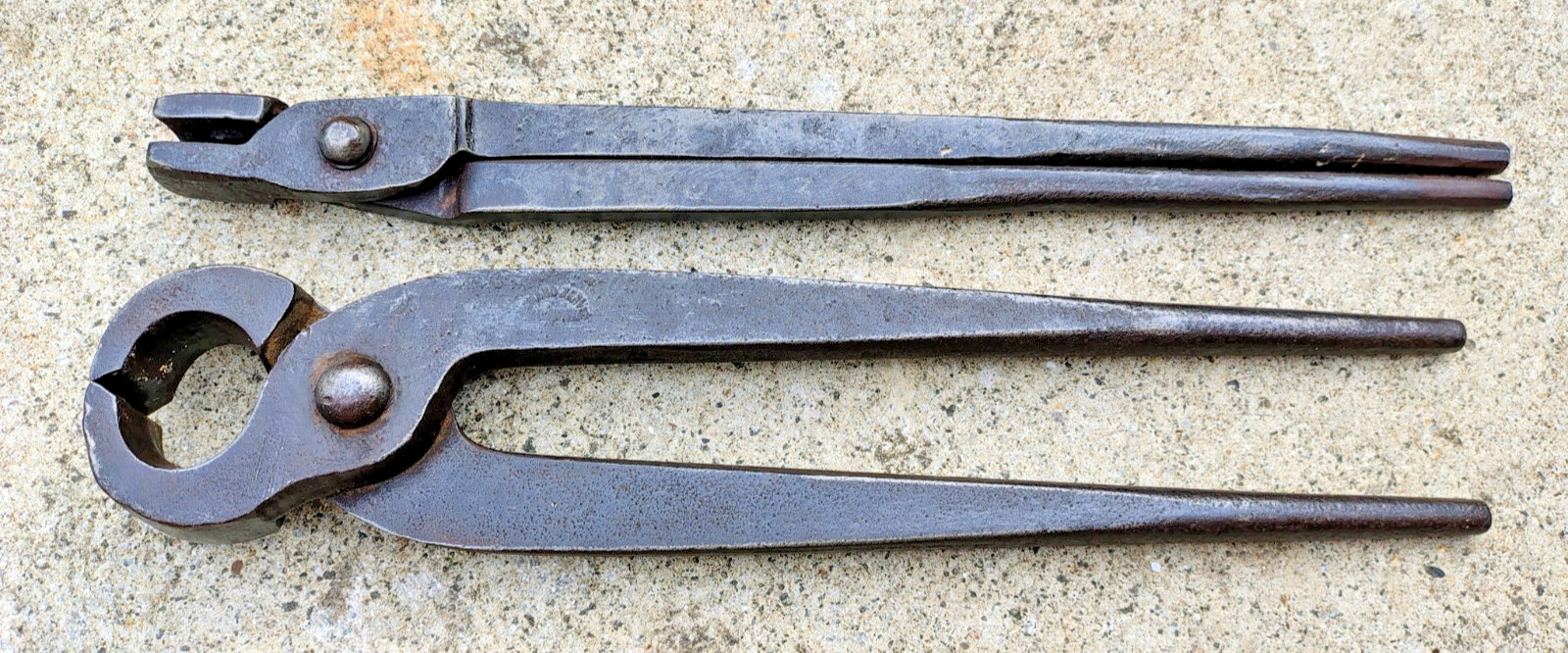 Vintage Blacksmiths Tongs x 2 Pincers / tongs 13' 1/2"long - Good strong tool