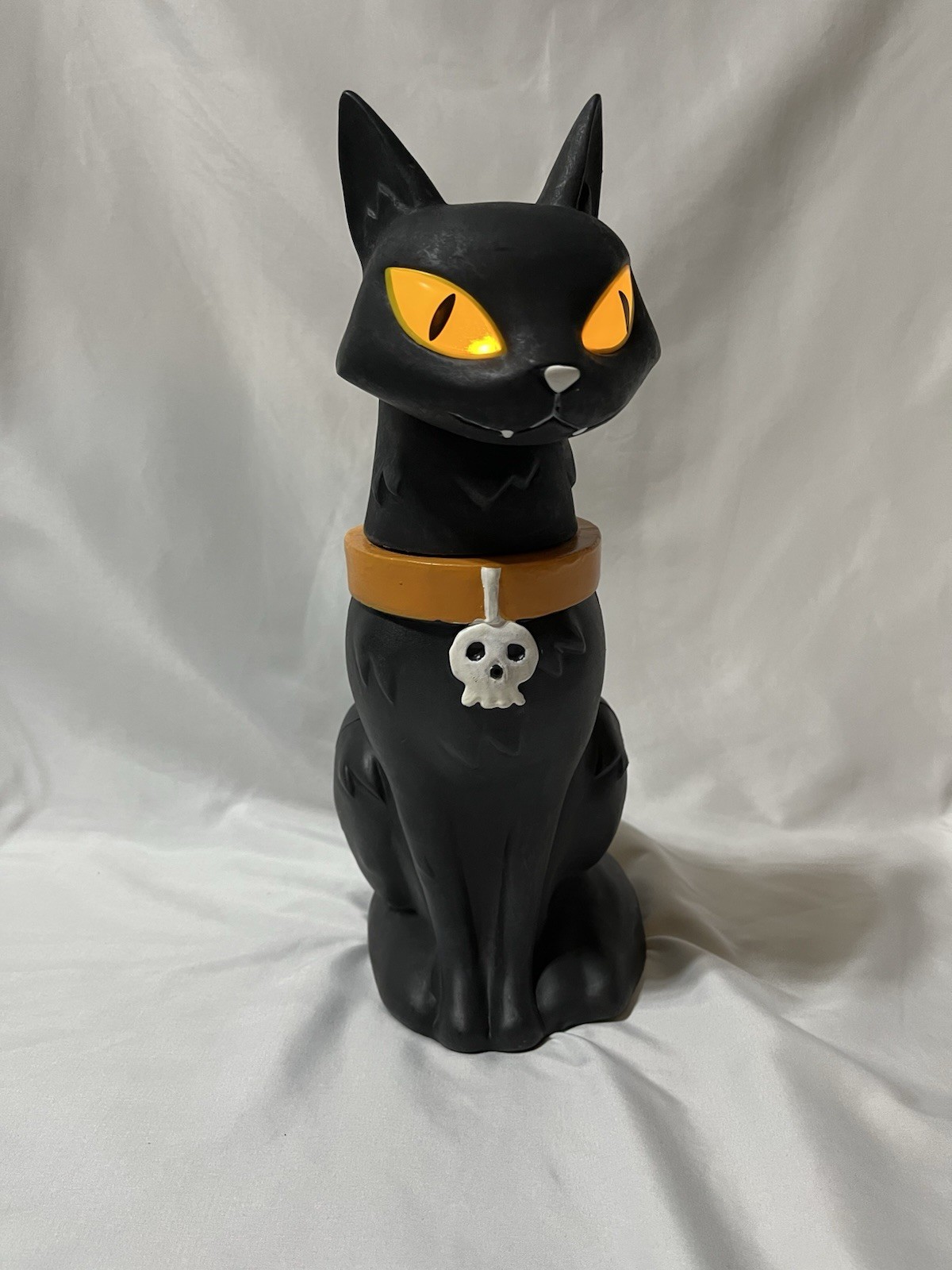 Seasonal Visions Halloween Motion Sensor Black Cat Lights Meows Moves Head 15”