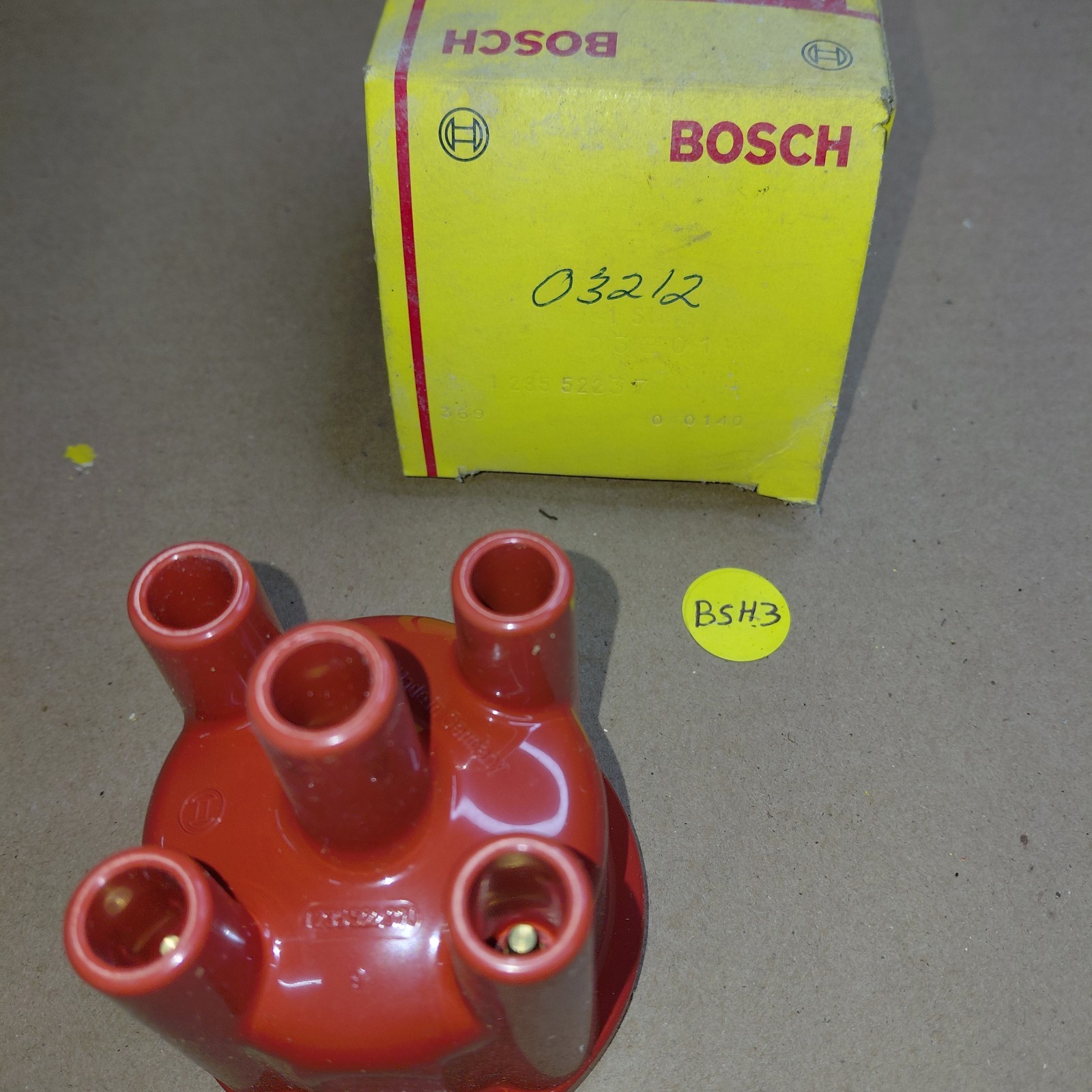 Dist Cap  Bosch  03212
