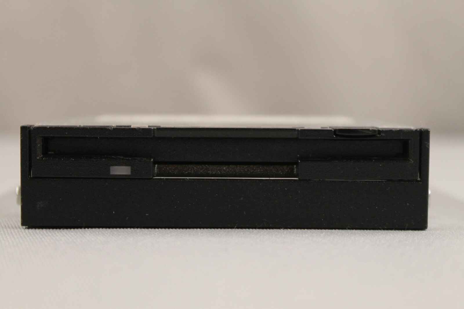 NEC FD3238T 1.44MB 3.5" Floppy Disk Drive -USED