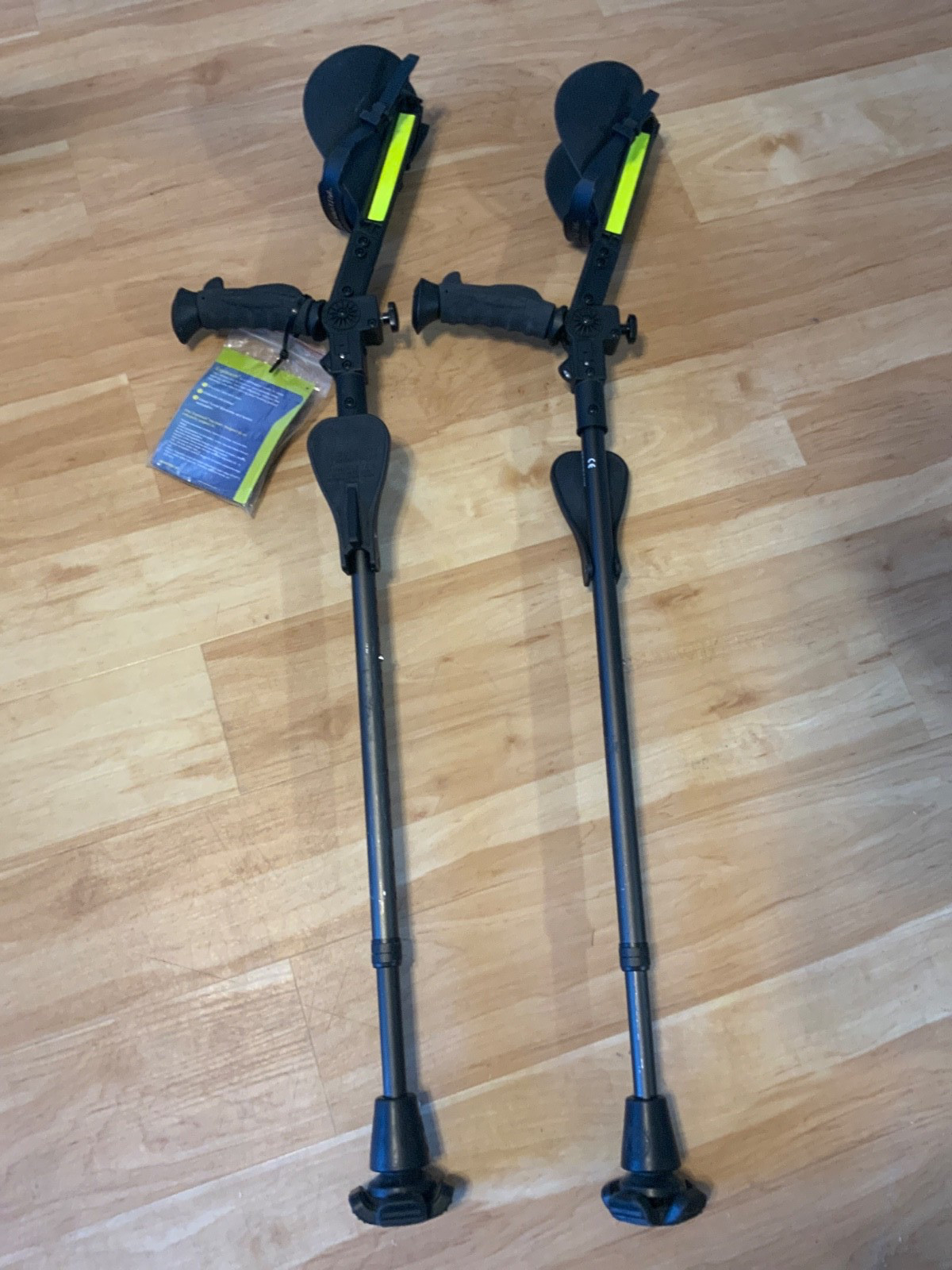 Ergobaum 7G by Ergoactives adult 1 Pair 2 Units of Ergonomic Forearm Crutches