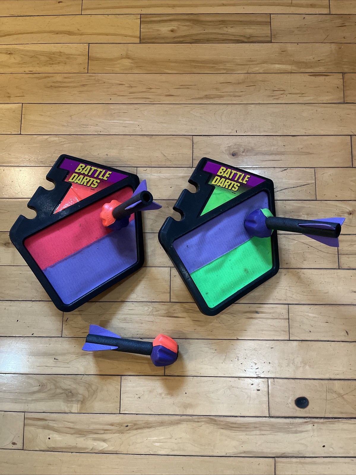 VTG Kid Power Battle Darts Game Made In The USA Shield And Foam Darts Kidpower