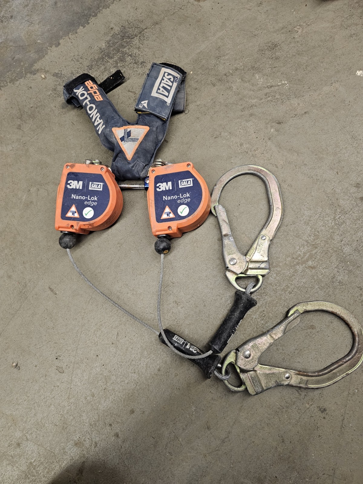 3M DBI-SALA NANO-LOK EDGE DUAL 8' RETRACTABLE CABLE LANYARDS 3500227