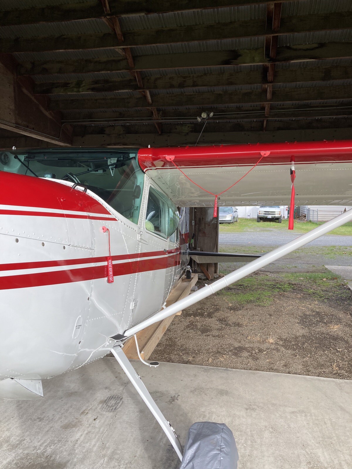 CESSNA WING VENT PLUGS & Avionics Cooling Port Plugs-REMOVE BEFORE FLIGHT