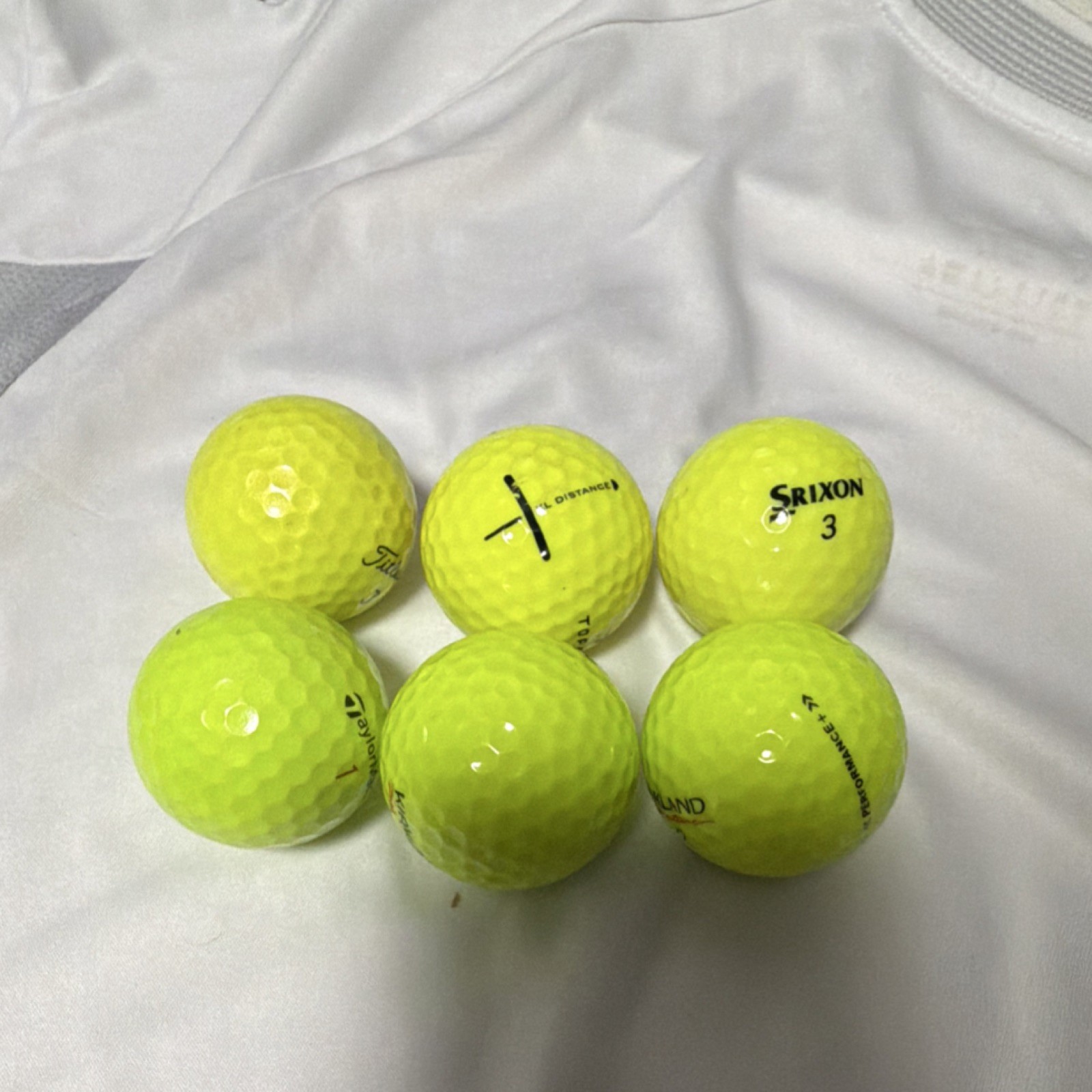 Srixon Titleist TaylorMade Yellow Tour Distance Golf Balls Set of 6 for Golf